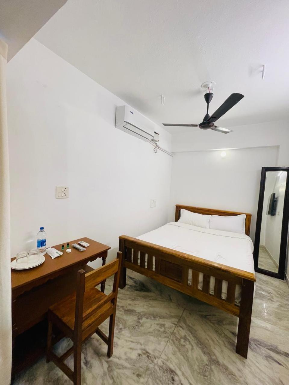 La Villa Marseille Puducherry Buitenkant foto