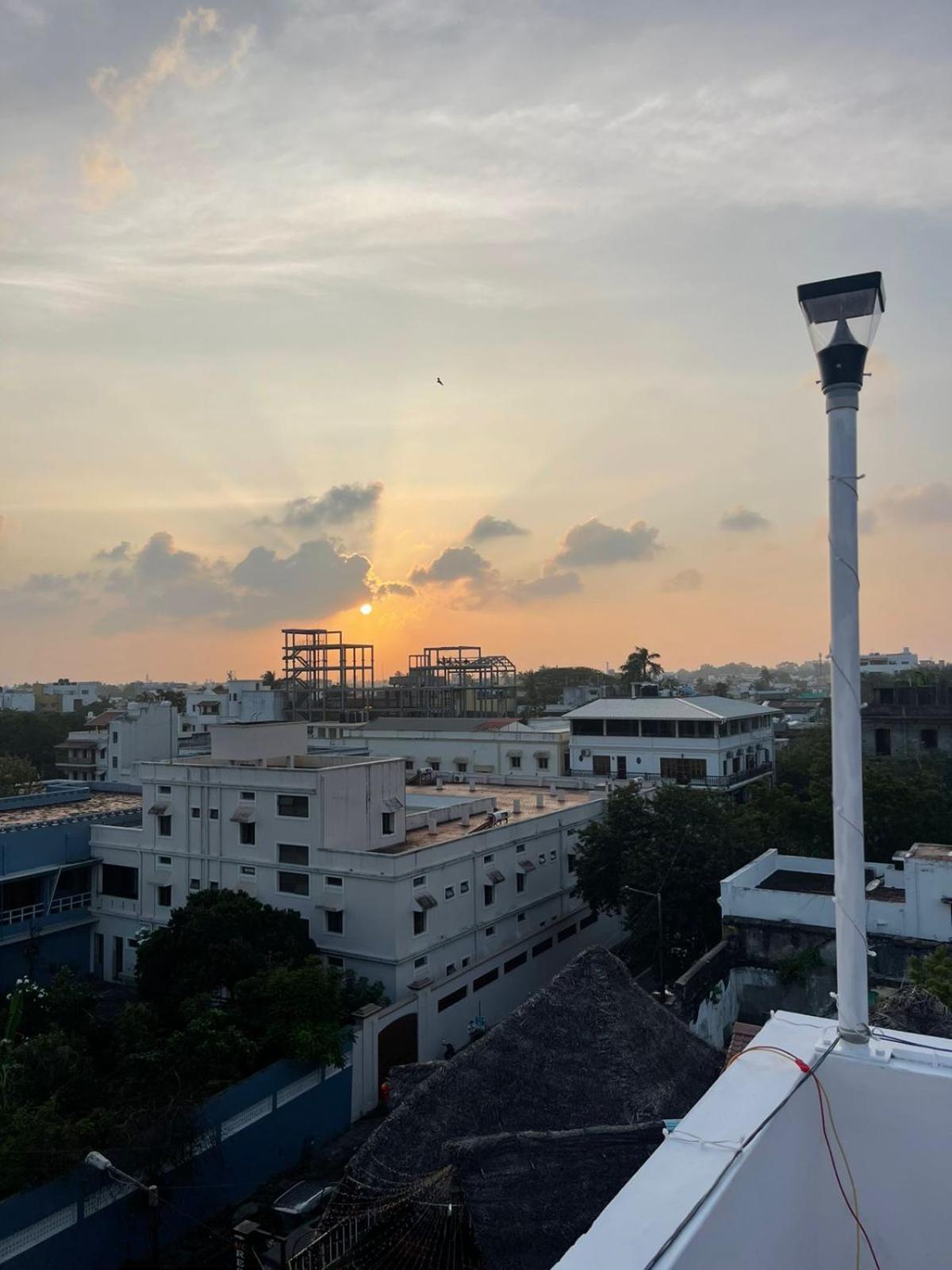 La Villa Marseille Puducherry Buitenkant foto
