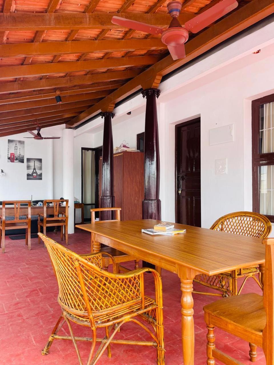 La Villa Marseille Puducherry Buitenkant foto