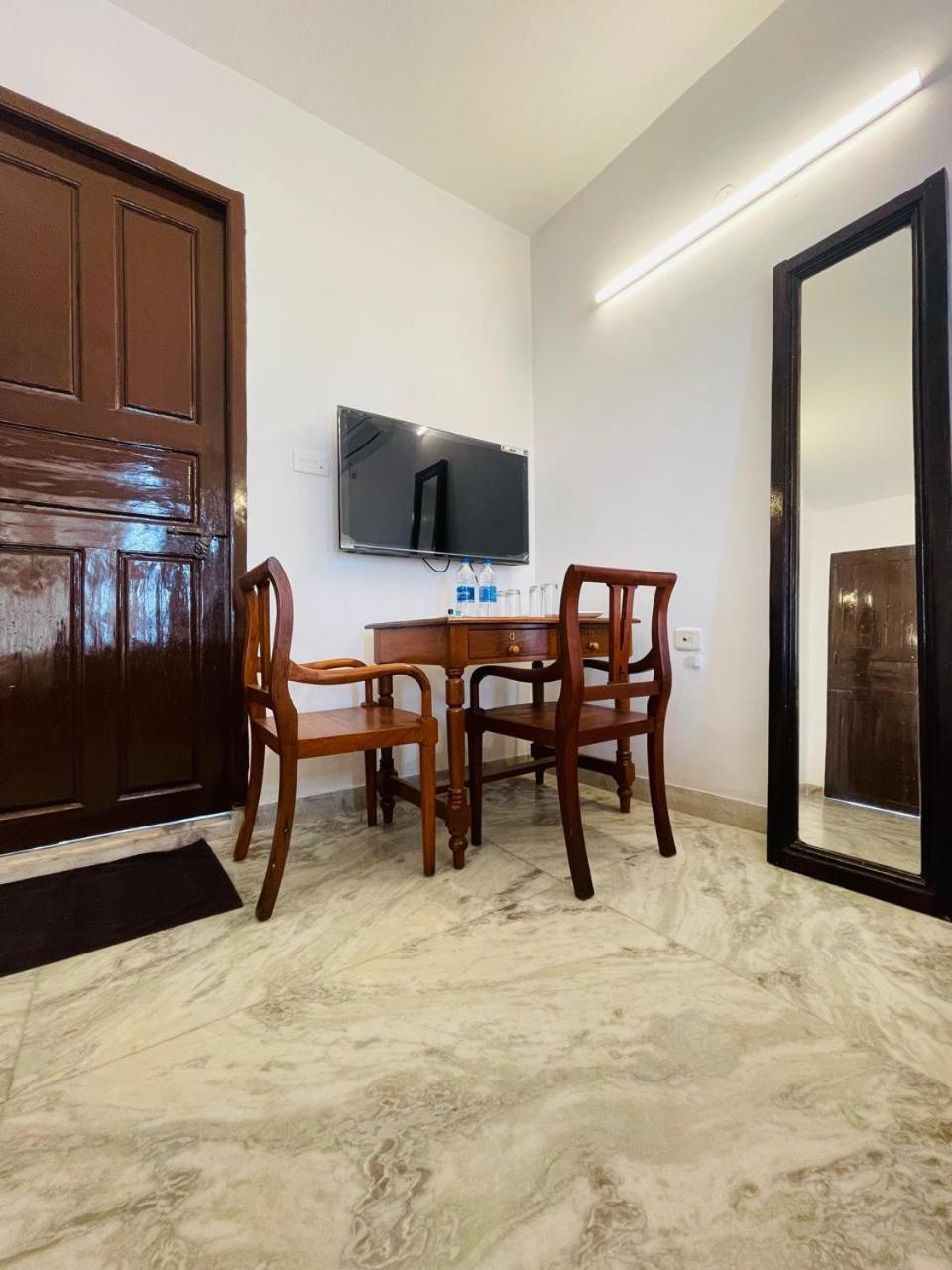 La Villa Marseille Puducherry Buitenkant foto
