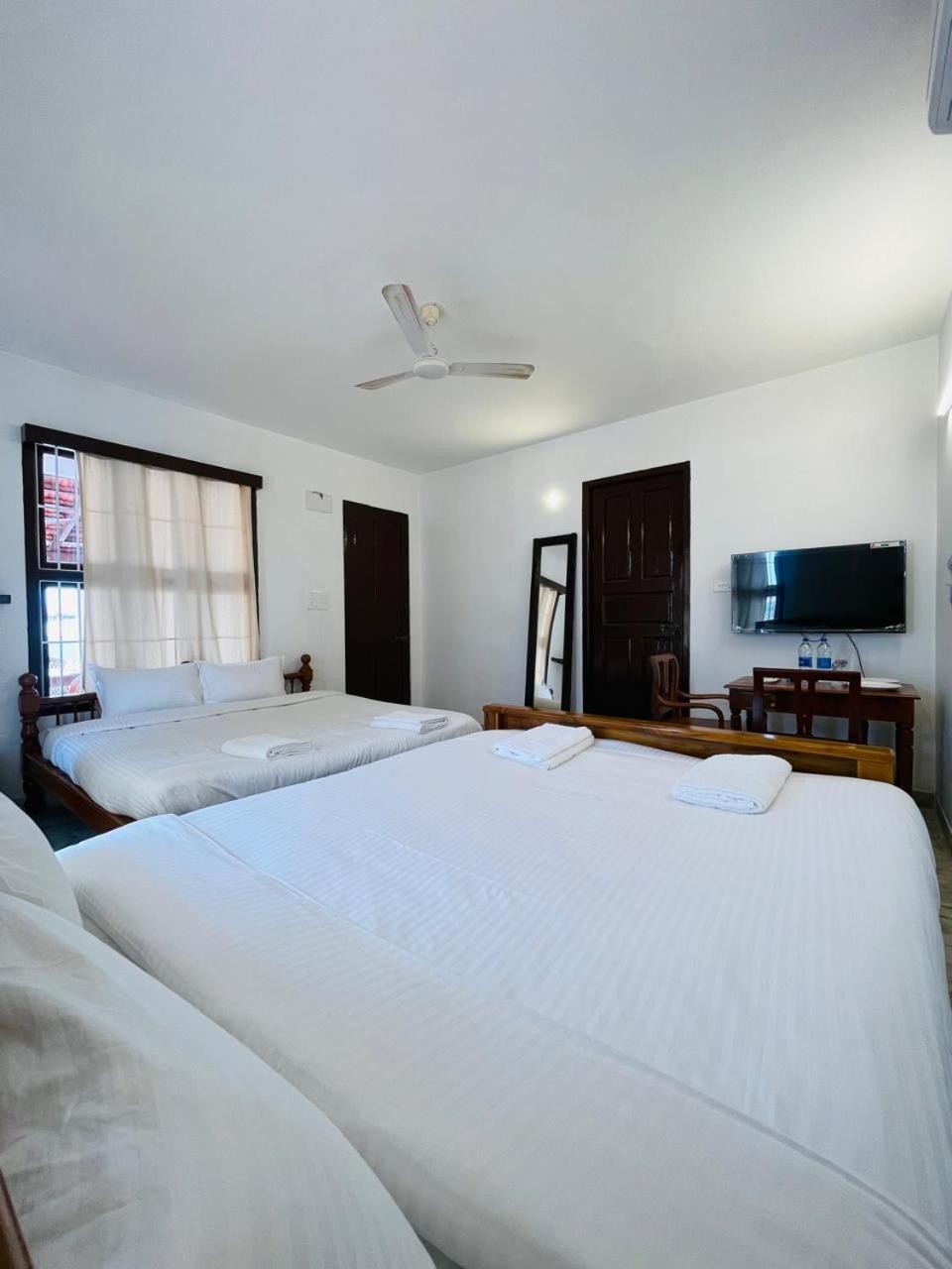 La Villa Marseille Puducherry Buitenkant foto