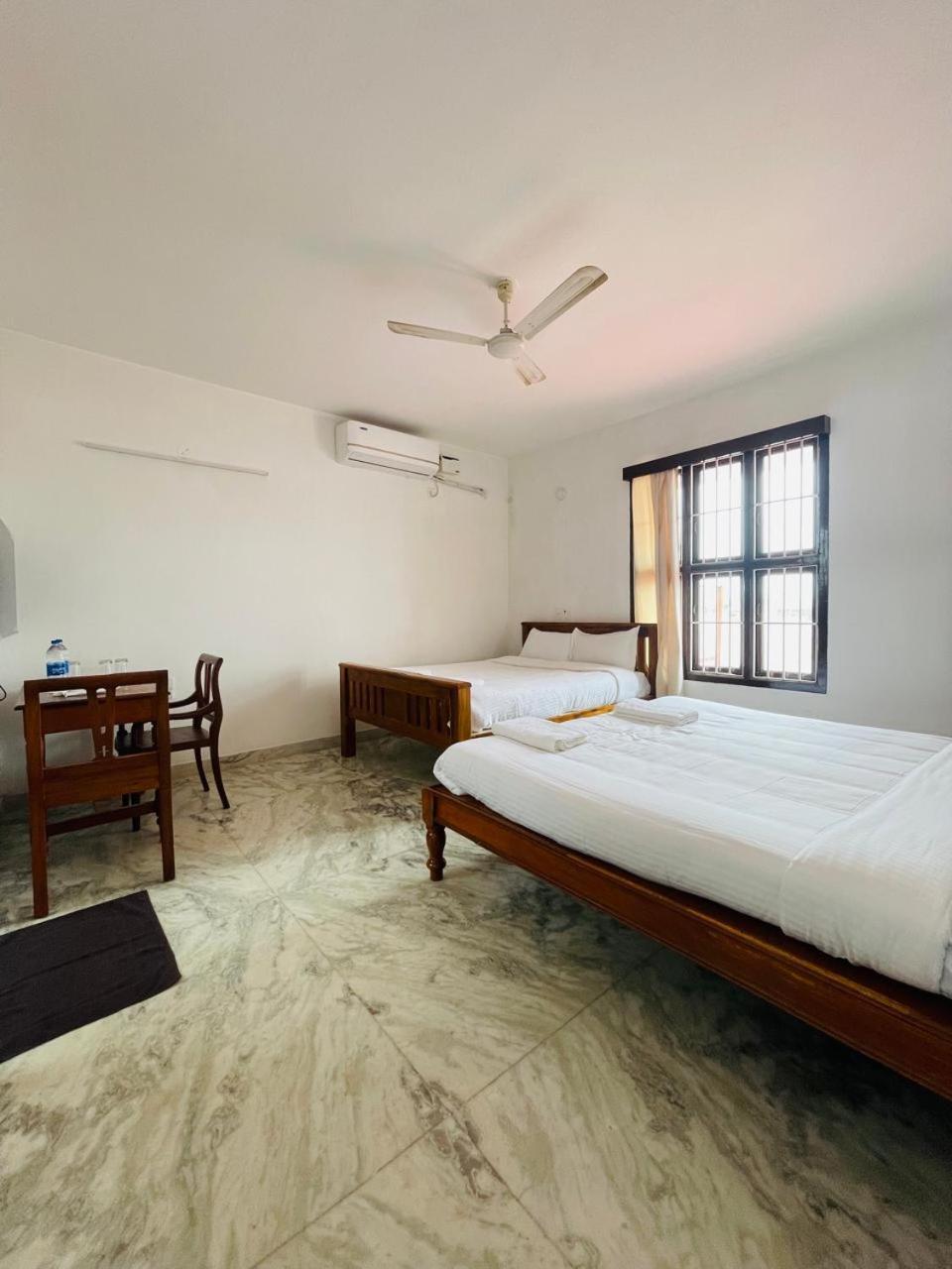 La Villa Marseille Puducherry Buitenkant foto