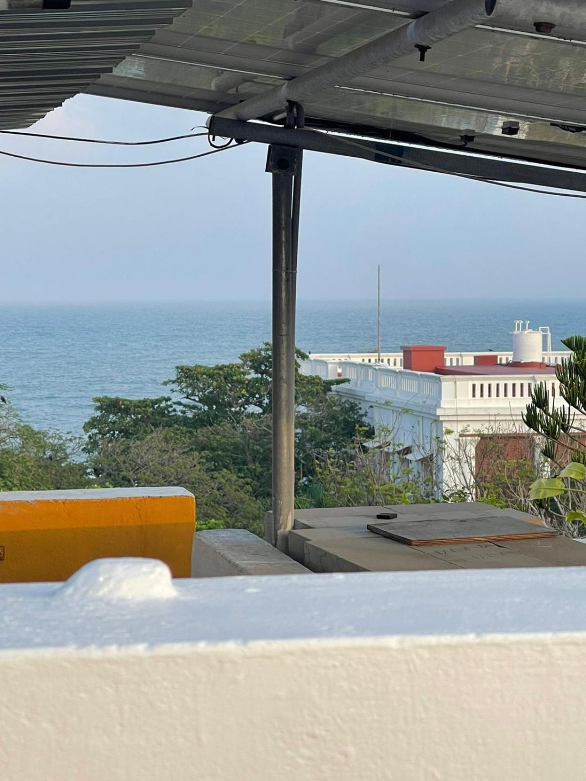 La Villa Marseille Puducherry Buitenkant foto