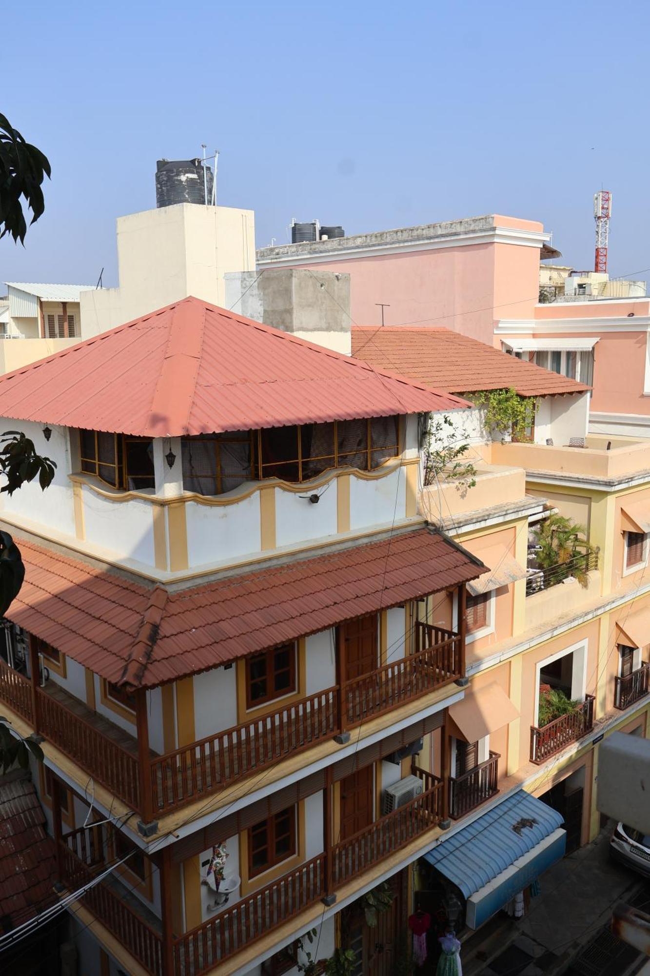 La Villa Marseille Puducherry Buitenkant foto