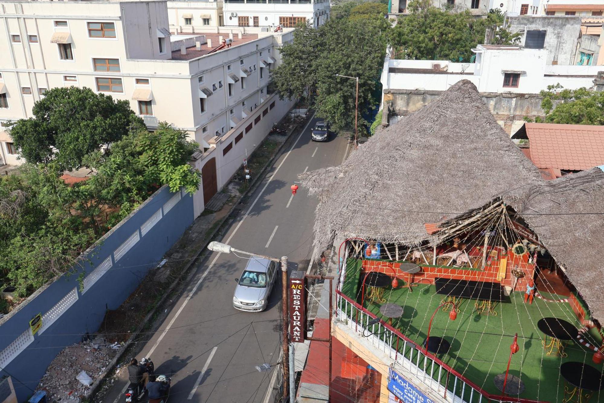 La Villa Marseille Puducherry Buitenkant foto